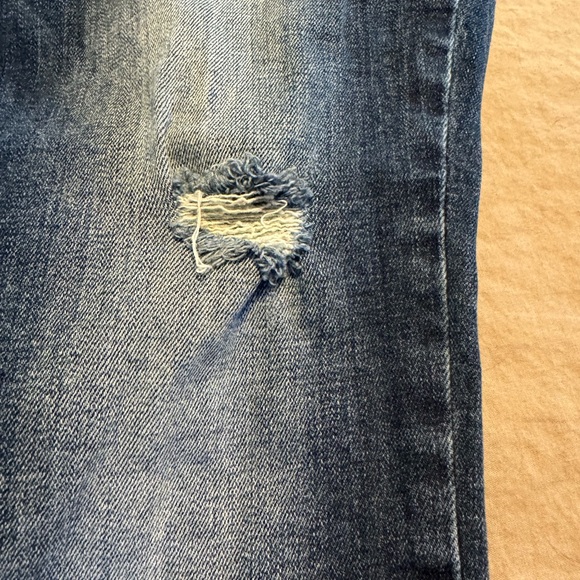 Calvin Klein Distressed Mid Rise Skinny Jeans Size 33x28 - Picture 10 of 14